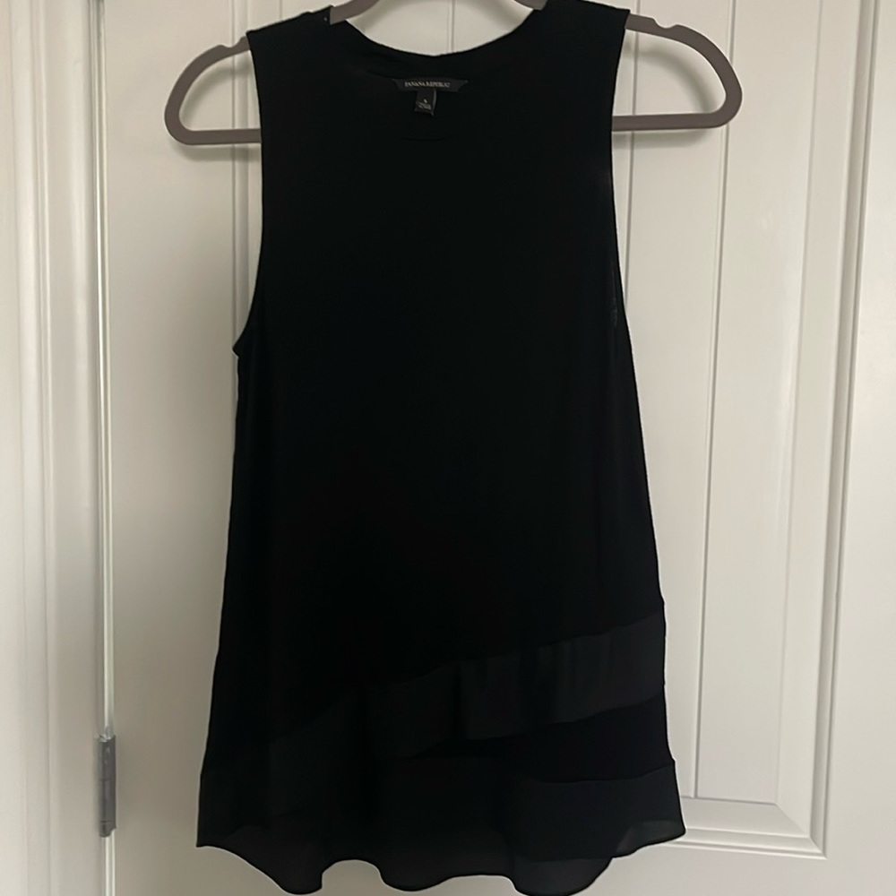 Banana republic size small tank top with detailing at bottom